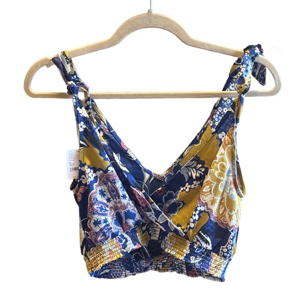 Free People Intimately โWeekend in Montaukโ Blue Floral Tie Strap Crop Top NWT ๐ผ - Picture 7 of 12